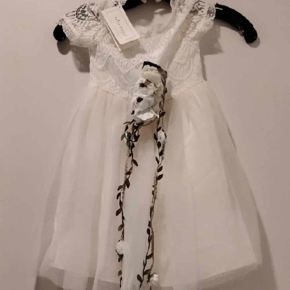 Trish Scully Child White Lace Dress - Picture 1 of 6